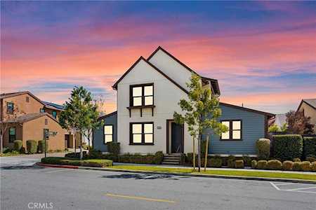 32 Ocaso St Rancho Mission Viejo, CA 92694