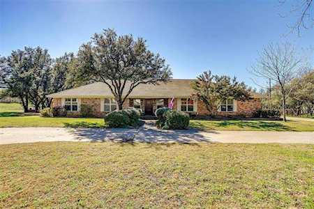 533 W Paloma Court Fort Worth, TX 76108
