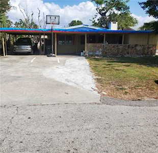 2441 Welch St Fort Myers, FL 33901