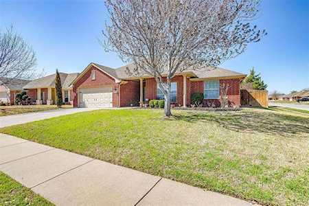 333 Vera Drive Burleson, TX 76028