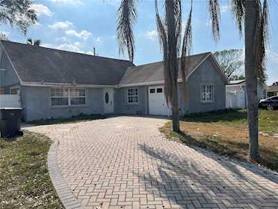 7520 W Hanna Ave Tampa, FL 33615