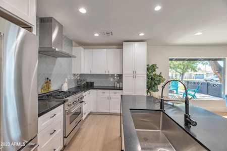 4228 E Flower Street Phoenix, AZ 85018
