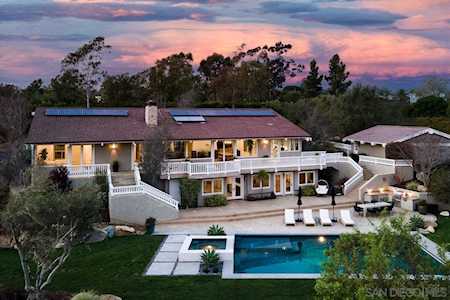 17963 Via De Fortuna Rancho Santa Fe, CA 92067