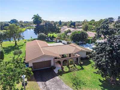 8276 NW 8th Pl Coral Springs, FL 33071