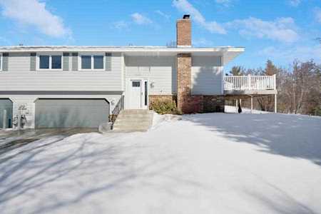 10231 Cavell Circle Bloomington, MN 55438