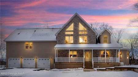 360 La Montage Dr Palmerton, PA 18071