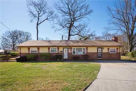 736 Lynch Circle Virginia Beach, VA 23455