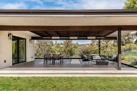 2040 Via Ladeta La Jolla, CA 92037