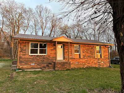 902 Mimosa Lane Russellville, KY 42276