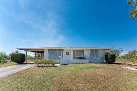 4225 Chippewa St Port Charlotte, FL 33981