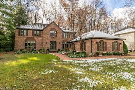 30055 Persimmon Dr Westlake, OH 44145