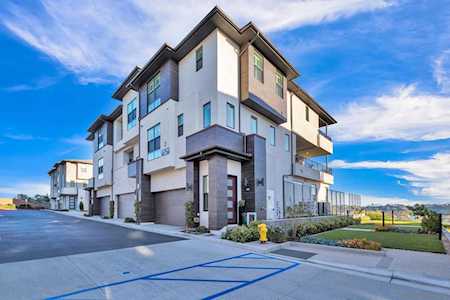 2951 Via Alta Pl San Diego, CA 92108