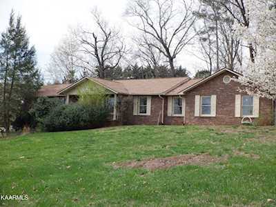 838 Berkay Ln Seymour, TN 37865