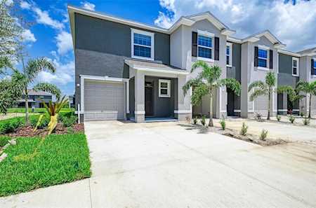 8833 Milestone Dr Sarasota, FL 34238