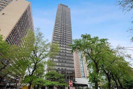 3150 N Lake Shore Dr #22A Chicago, IL 60657
