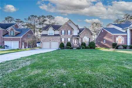 2405 Fenwick Way Virginia Beach, VA 23453
