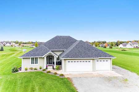 2018 Hickory Rd De Pere, Town of Lawrence, WI 54115