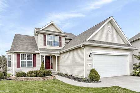 39092 Crescent Dr Avon, OH 44011