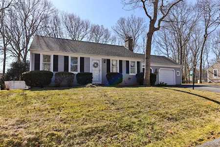 12 Tarpon Road Falmouth, MA 02536