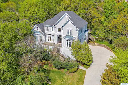 2217 SE Governors Bend Road Huntsville, AL 35801
