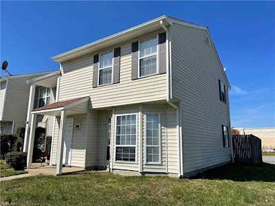 3600 Sylvan Ln Virginia Beach, VA 23453