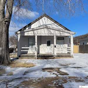 218 16 Ave Council Bluffs, IA 51503
