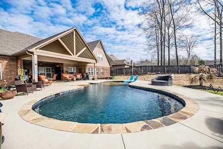 8273 Thorne Dr Bartlett, TN 38002