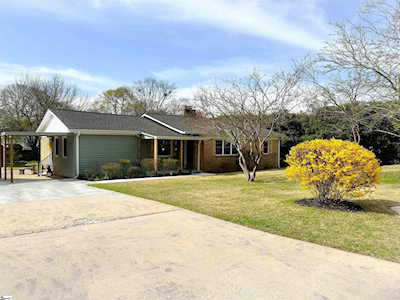4 Wiuka Ave Greenville, SC 29607