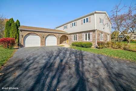 29W440 Mercury Ct Bartlett, IL 60103