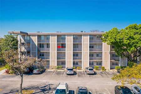4850 NW 29th Ct #331 Lauderdale Lakes, FL 33313