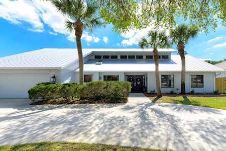 8422 SE Quail Ridge Way Hobe Sound, FL 33455
