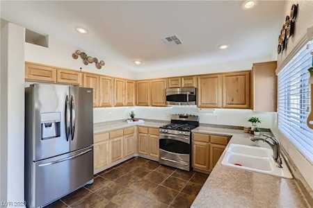 5886 Lewis Falls Ave Las Vegas, NV 89139