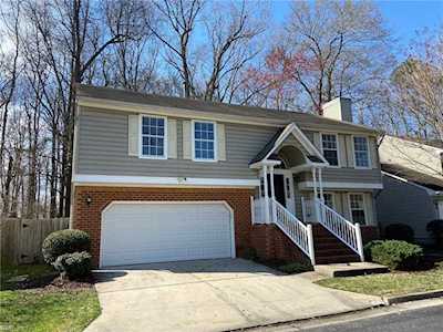 2425 Guardhouse Way Virginia Beach, VA 23456