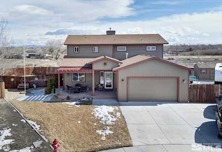 212 Jimmys Peak Ct Fernley, NV 89408-4514