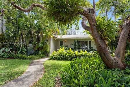 26 NE 109th St Miami Shores, FL 33161