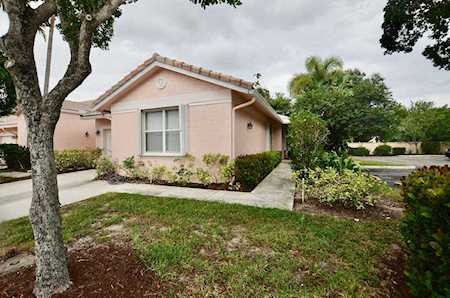 207 E E Coral Trace Circle Delray Beach, FL 33445