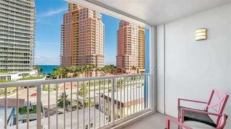 2200 NE 33rd Ave #7G Fort Lauderdale, FL 33305