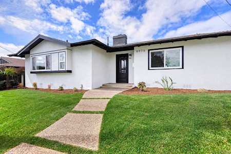 8976 Cliffridge Ave La Jolla, CA 92037