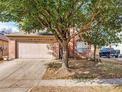 1160 Trinity Trail Saginaw, TX 76131
