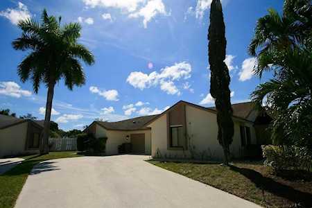9616 Golf State Park Cir Boca Raton, FL 33428