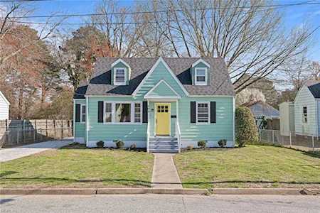 608 Hudson Terrace Newport News, VA 23605