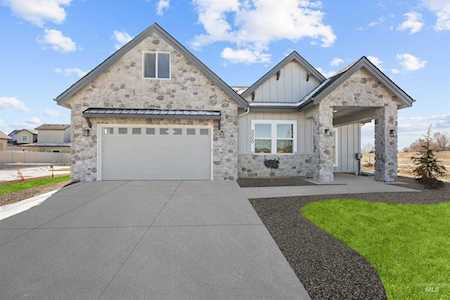 9909 W Sunchaser St Star, ID 83669