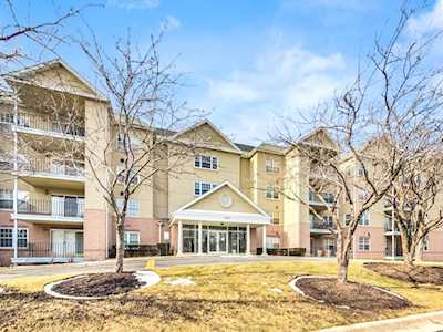 13750 S Bristlecone Dr #302 Plainfield, IL 60544