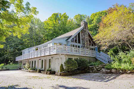 260 North Haverhill Rd Kensington, NH 03833