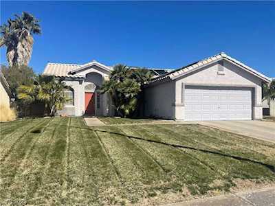 938 Shadowfax Rd Henderson, NV 89015