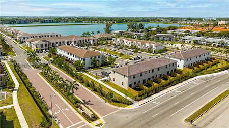515 NE 208th Ter #515 Miami, FL 33179
