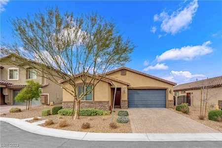 28 Arcturus Ridge Way Las Vegas, NV 89183