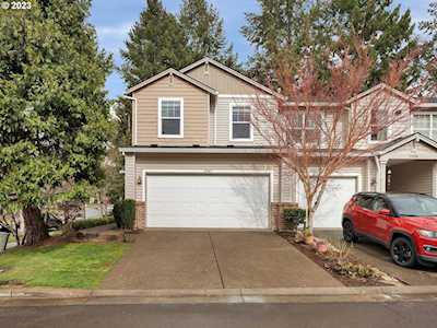 17141 SW Robinwood PL Sherwood, OR 97140