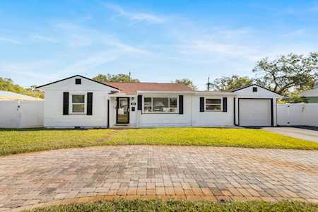 1009 Robinson Dr N St. Petersburg, FL 33710