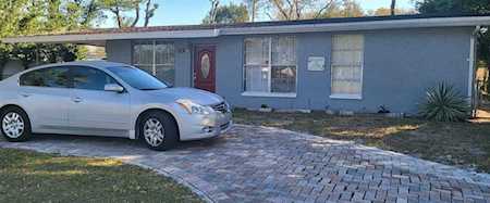 904 Lakewood Ave Tampa, FL 33613